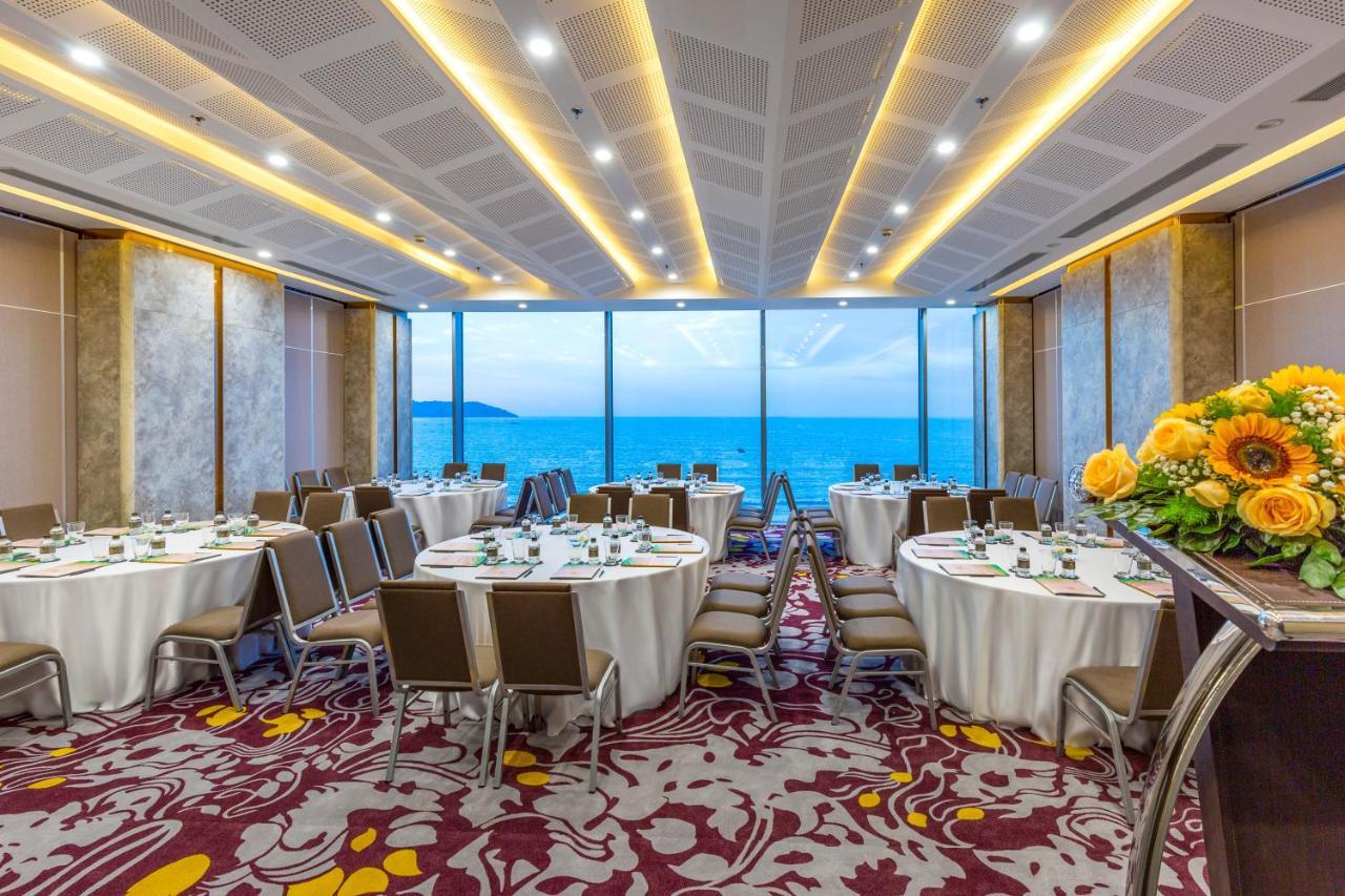 Le Sands Oceanfront Danang Hotel Exterior foto
