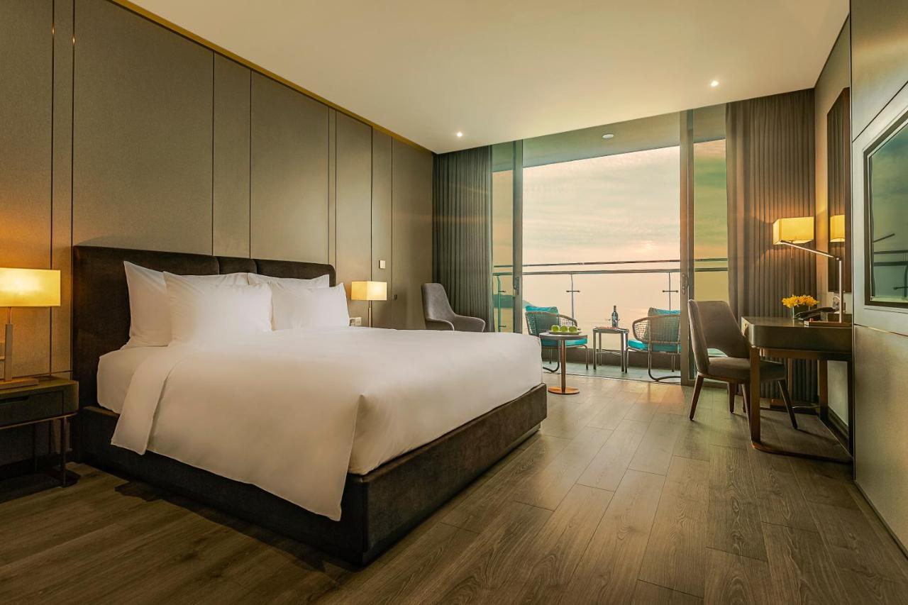 Le Sands Oceanfront Danang Hotel Exterior foto