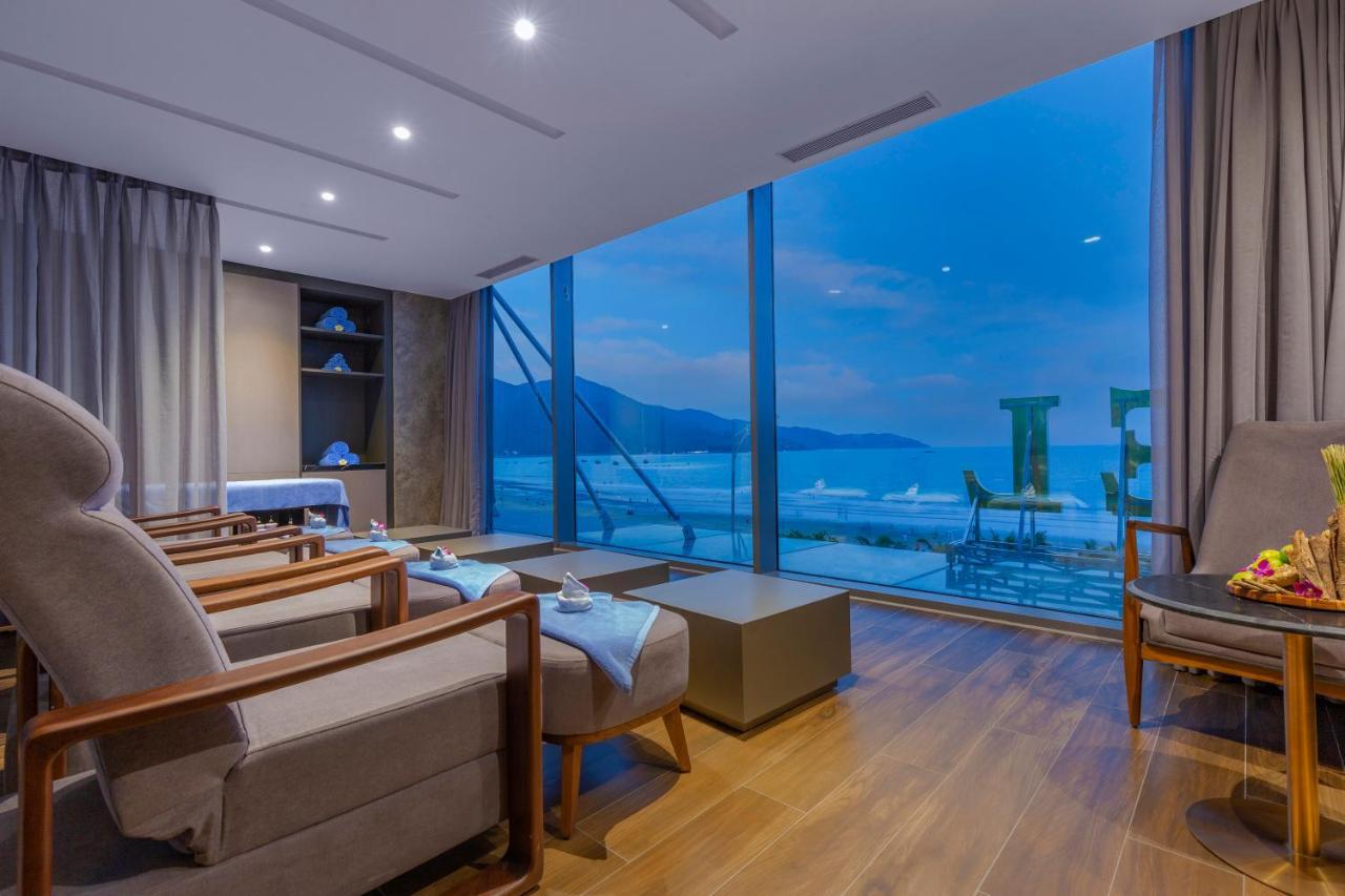 Le Sands Oceanfront Danang Hotel Exterior foto