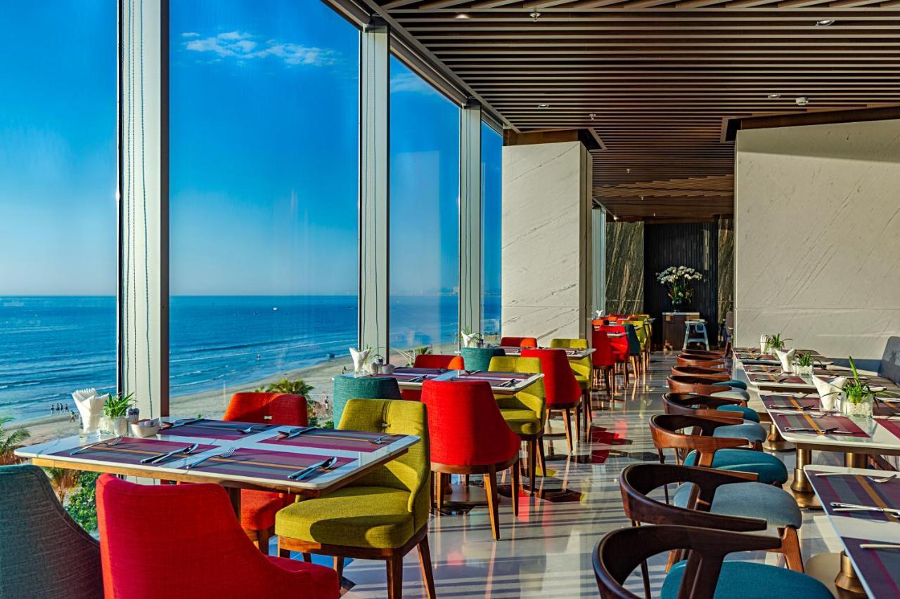 Le Sands Oceanfront Danang Hotel Exterior foto