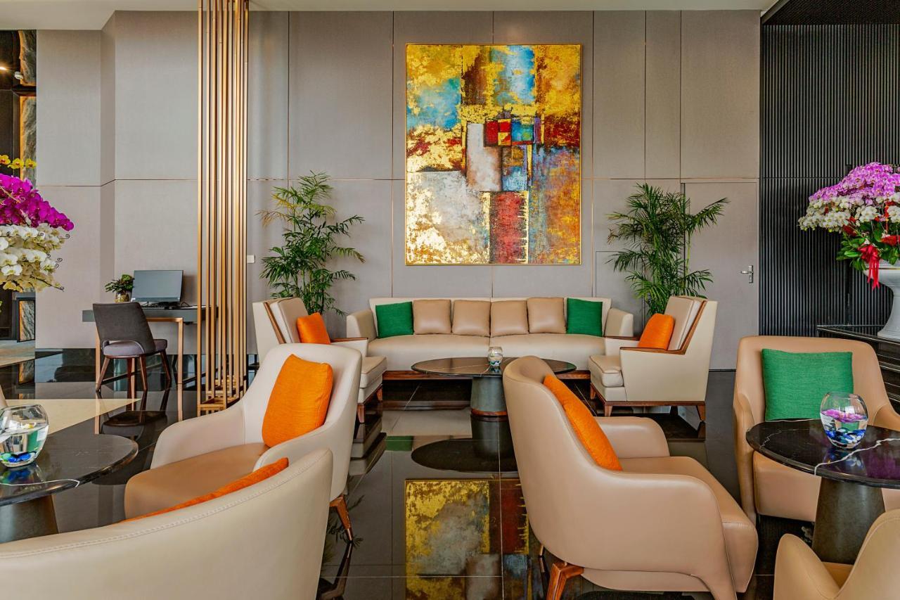 Le Sands Oceanfront Danang Hotel Exterior foto