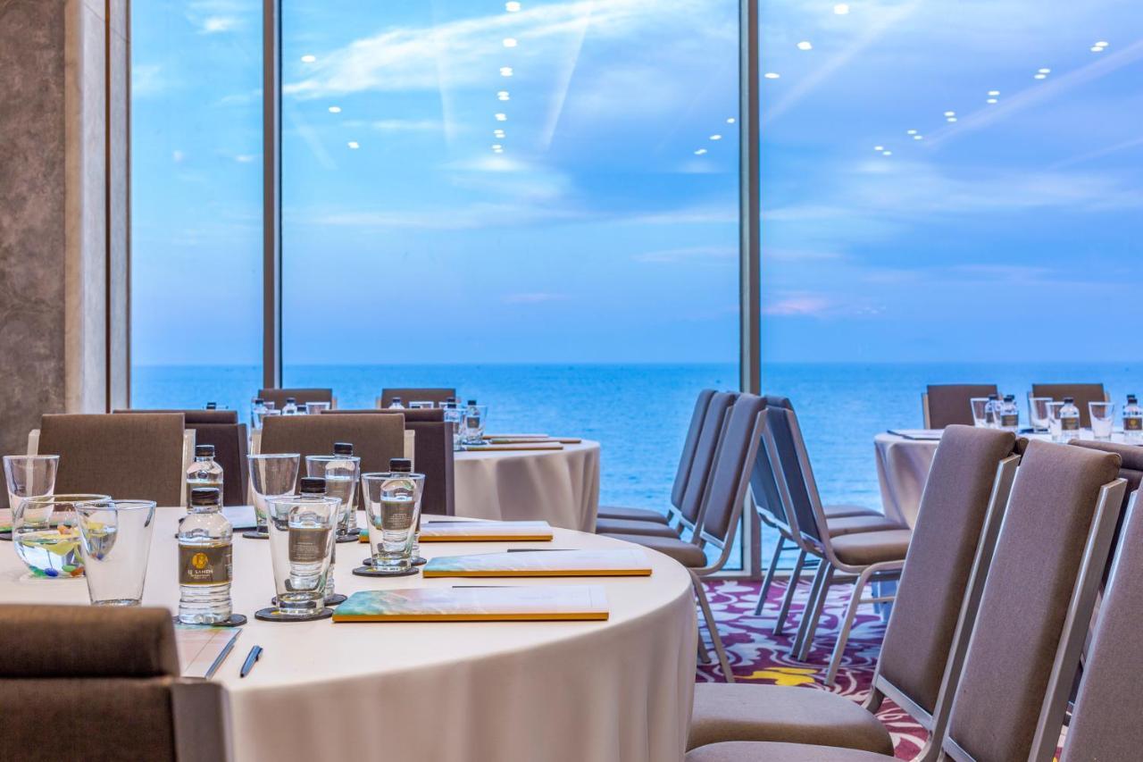 Le Sands Oceanfront Danang Hotel Exterior foto