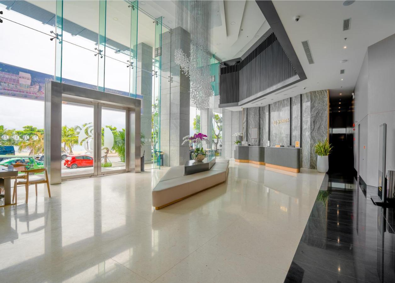 Le Sands Oceanfront Danang Hotel Exterior foto