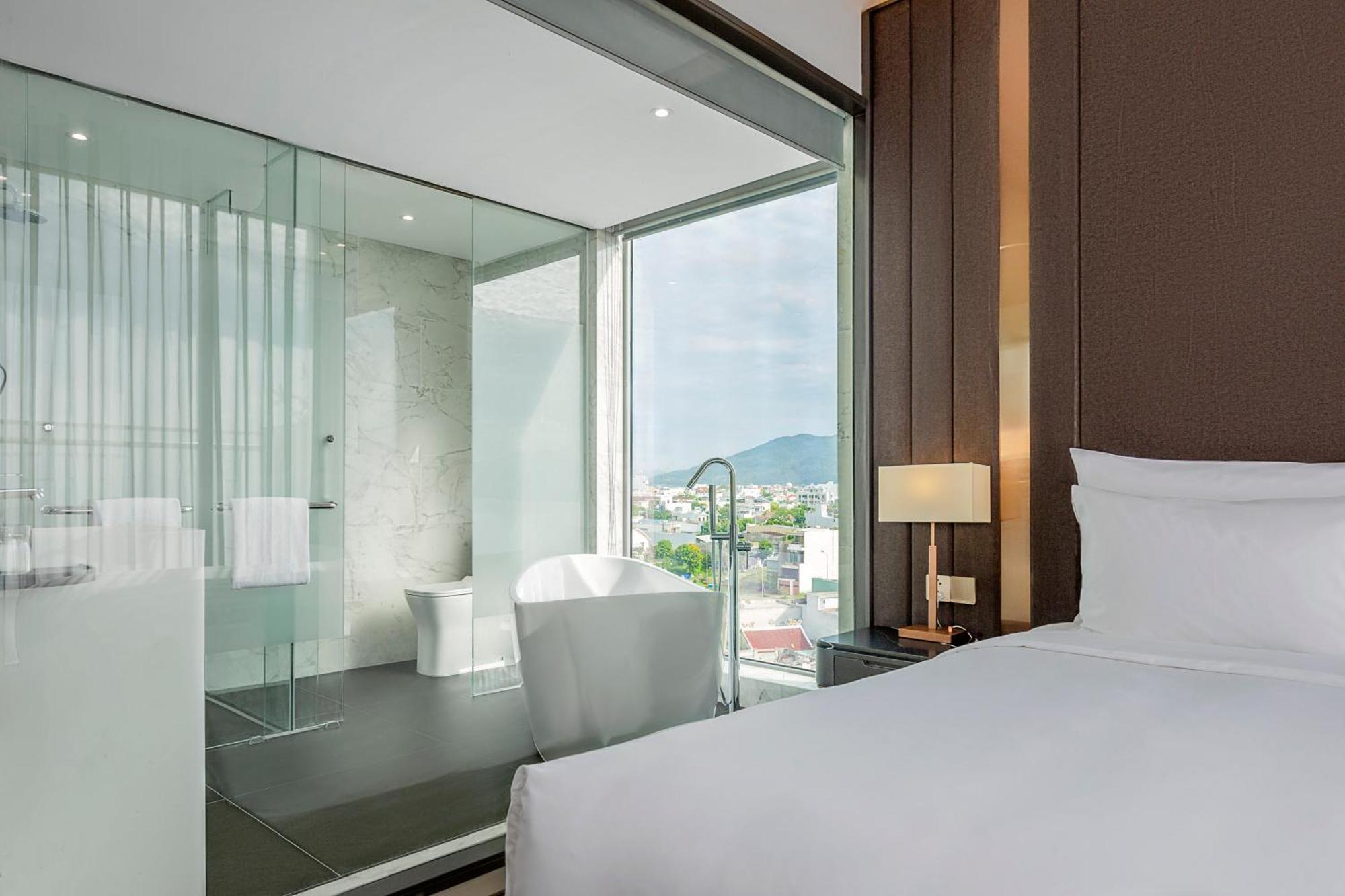 Le Sands Oceanfront Danang Hotel Exterior foto